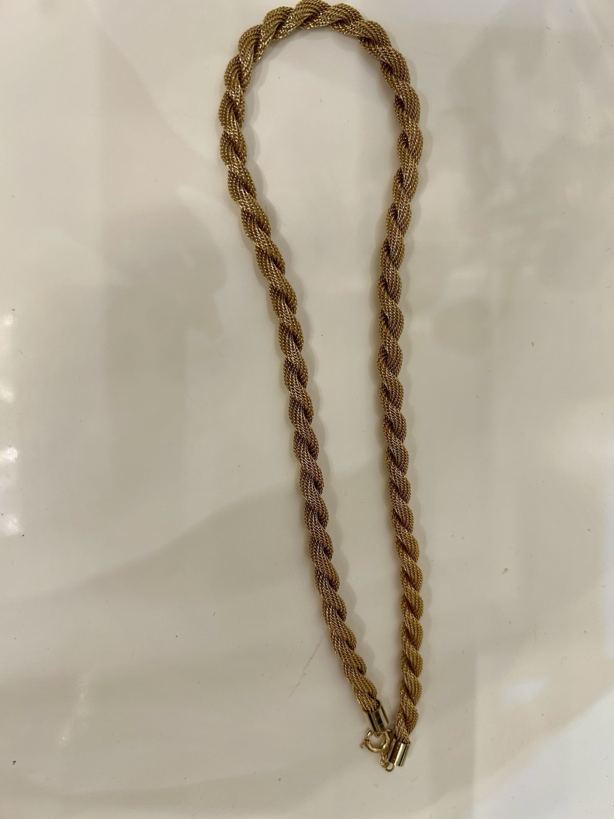 Vintage Gold Tone Rope Chain Statement Necklace Retro Barrel Closure