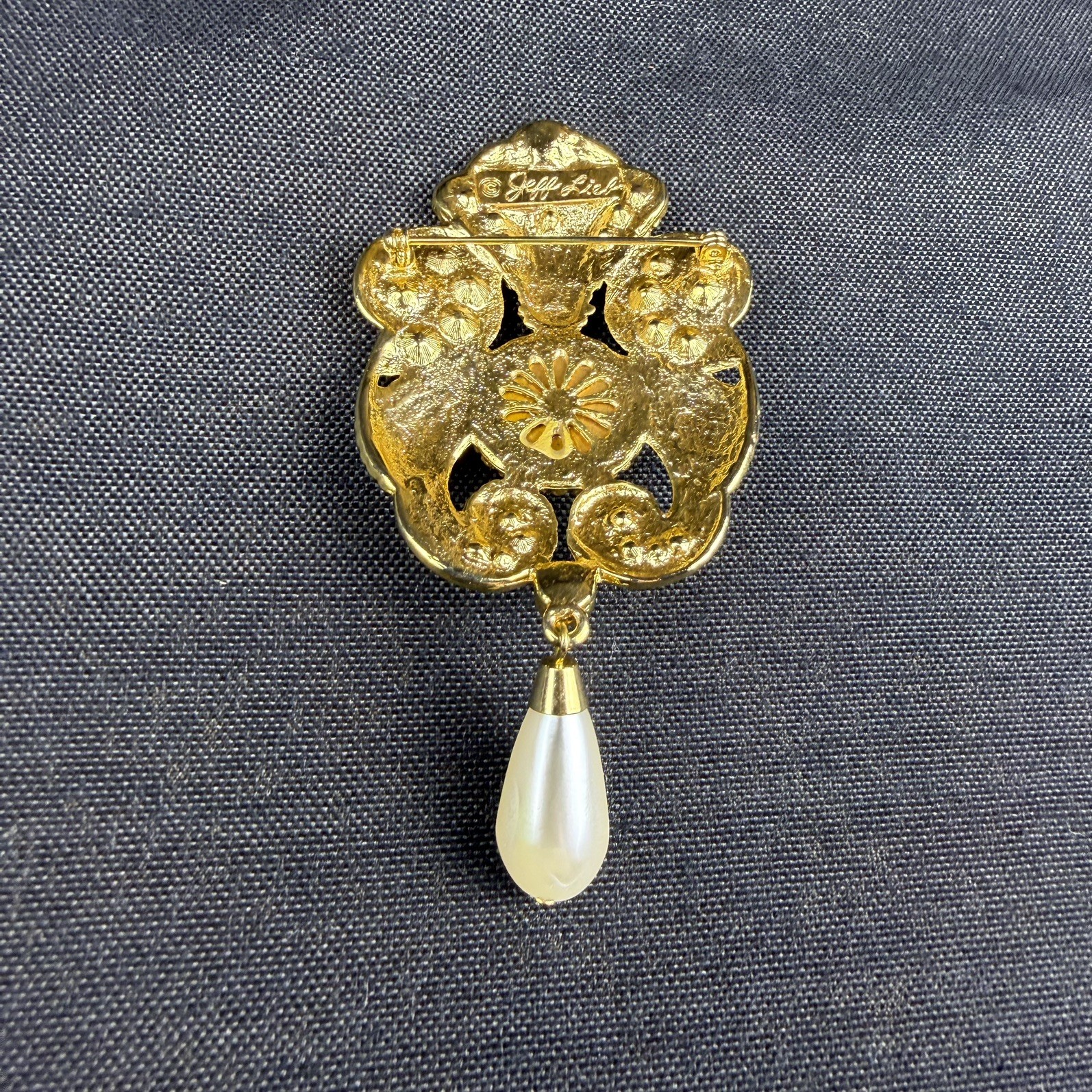 Vintage Jeff Lieb Gold Clear Crystal Pearl Cabochon Purple Stone 4” Brooch Pin