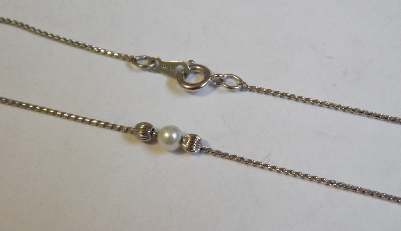 Avon sterling silver floating pearl sliding ribbed ball bead 17″ chain necklace