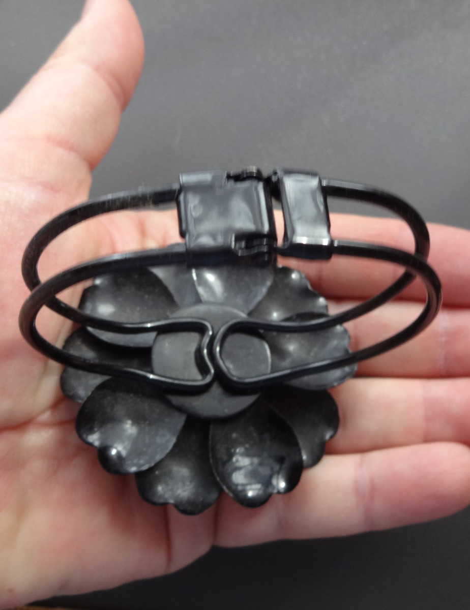 Vtg Chunky Black Enamel Metal Rose Flower Clamper Bracelet Rare Mourning