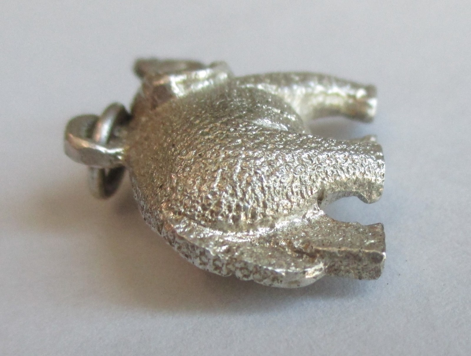 8.4g HEAVY VINTAGE 3D STERLING SILVER LUCKY ELEPHANT CHARM GOOD LUCK