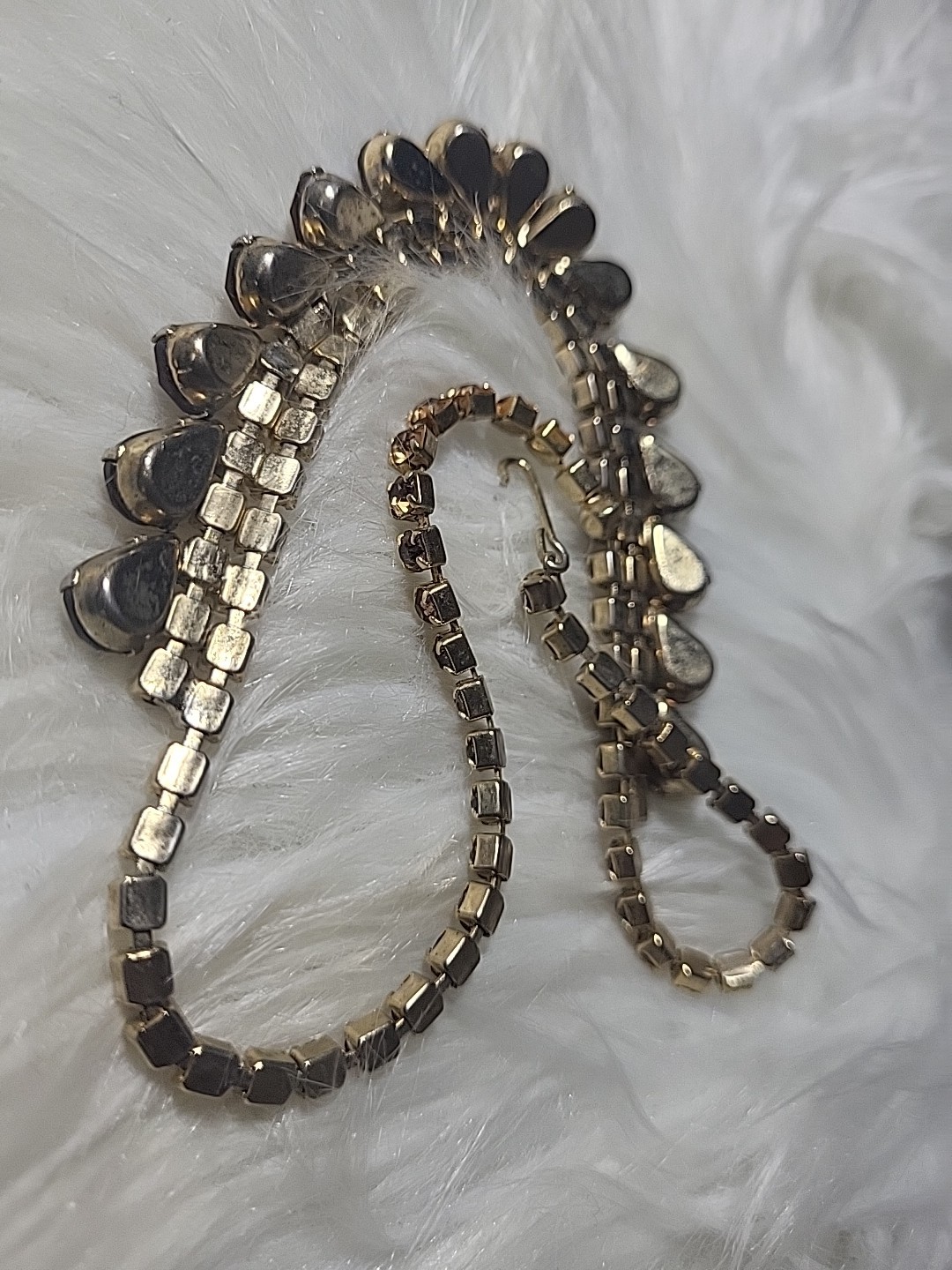 Vintage Unsigned Rhinestone Necklace