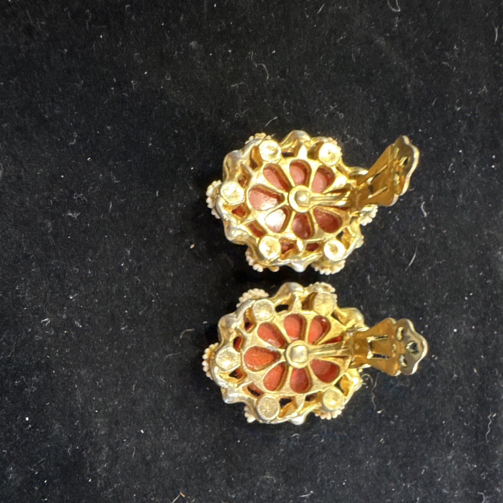 Vintage Enamel Earrings Feature red Cabochons surrounded by White Daisy Halo