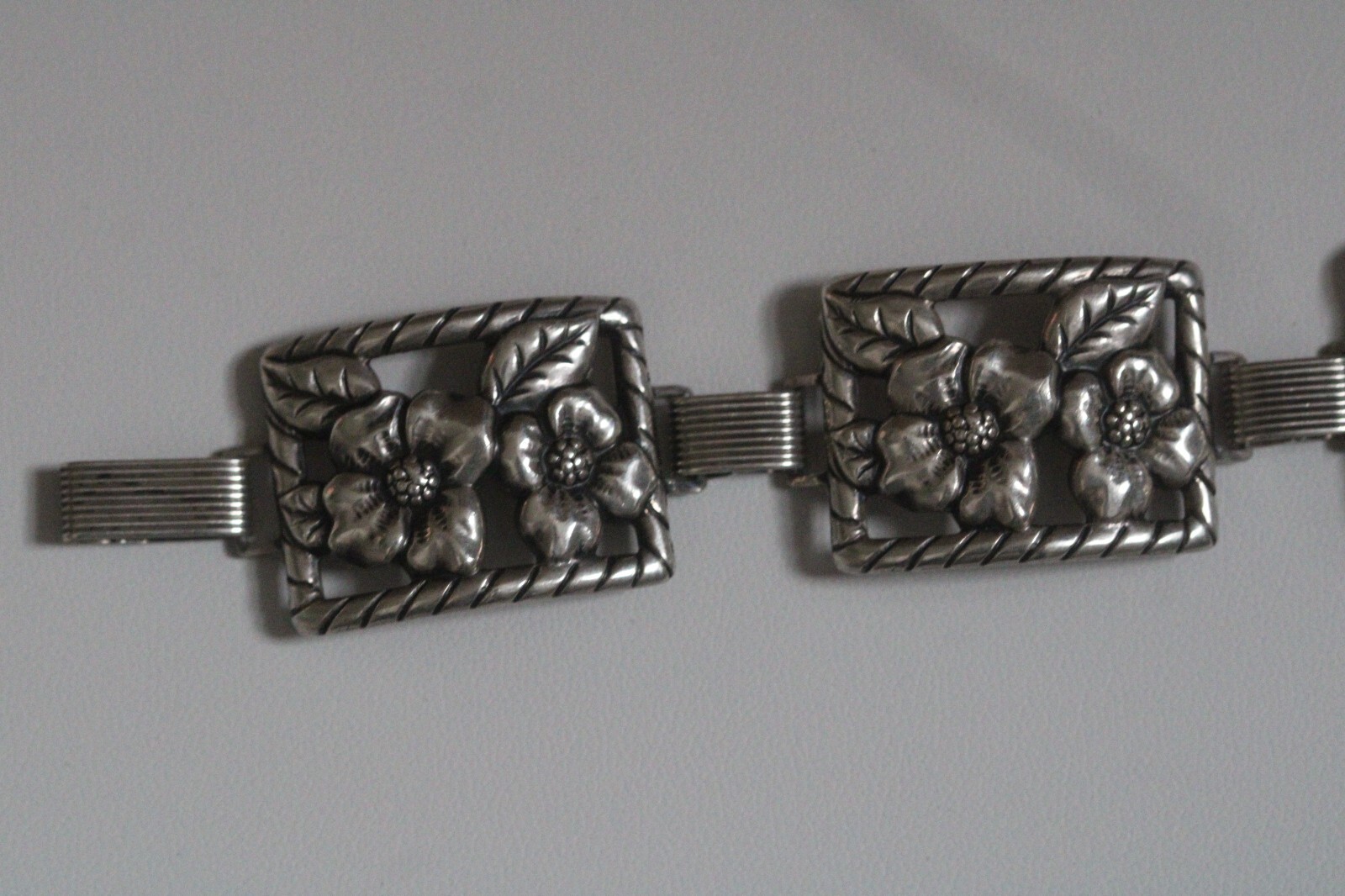 Vintage c. 1940’s Danecraft Felch & Co. Sterling Silver Floral Panel Bracelet