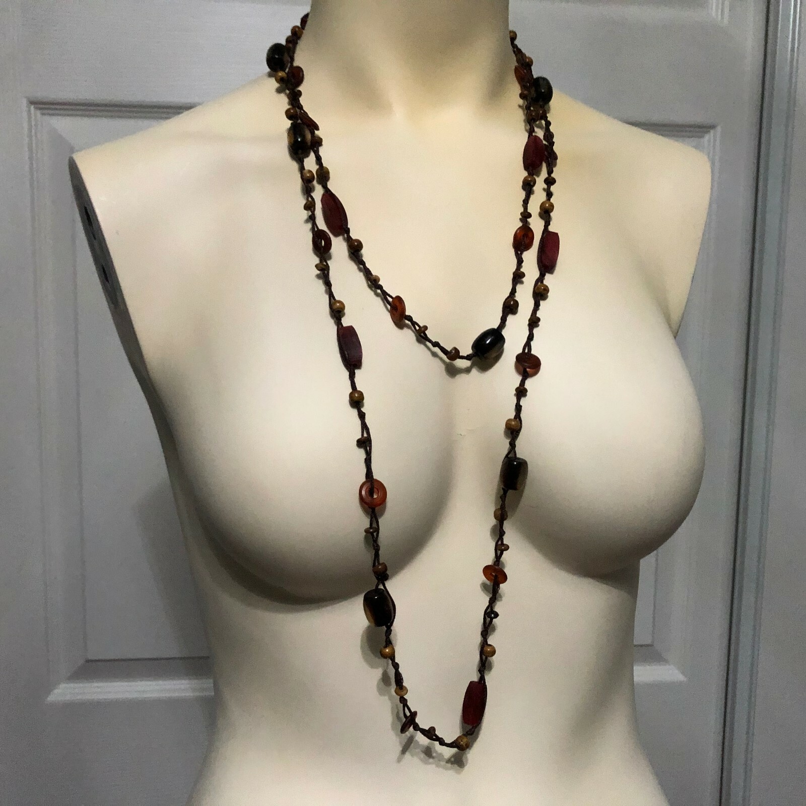 Vintage Lot Necklaces Chains Unbranded Silvertone Goldtone Beads M2