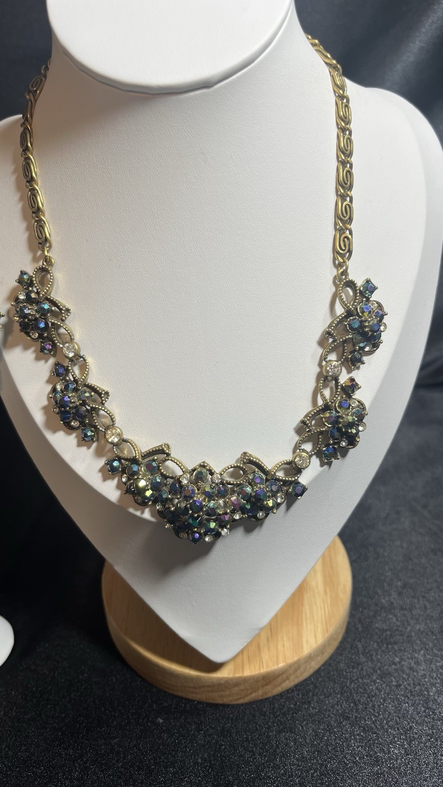 Vintage Florenza Peacock Blue & Vitrail A/B Rhinestones Necklace & Earring Set
