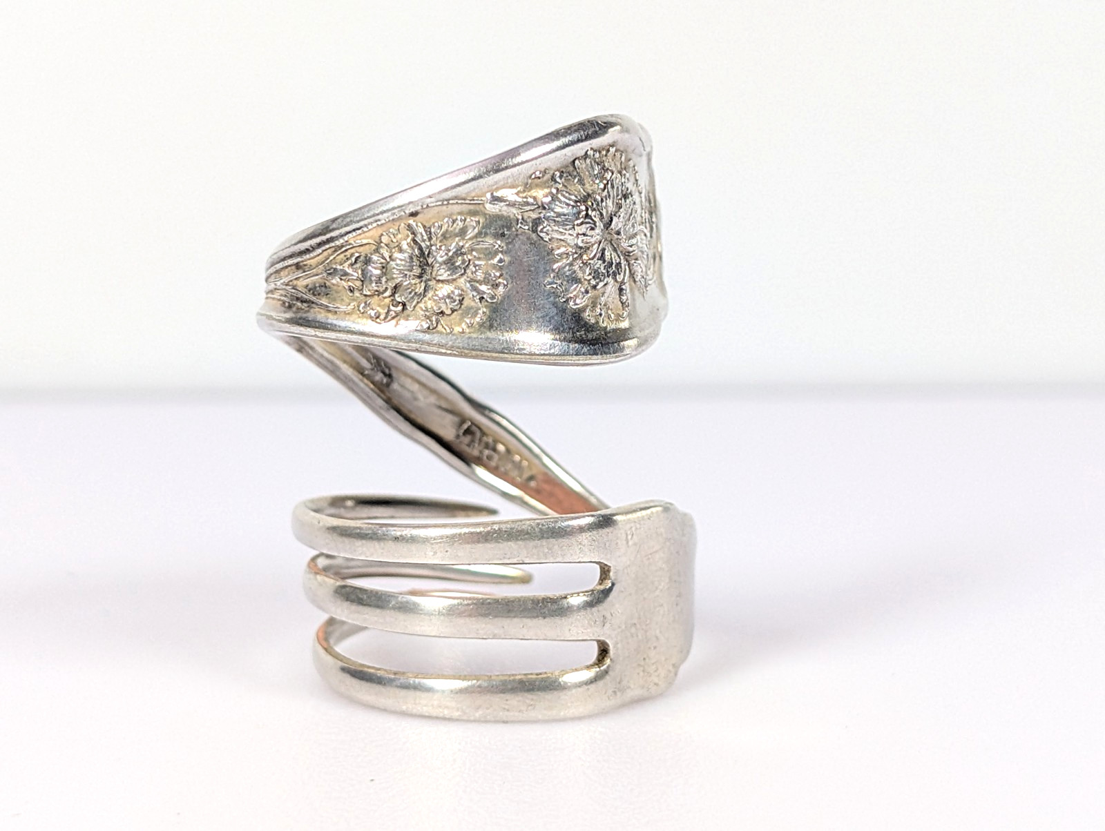 Vtg Silver-Plated William Rogers Oneida Fork Ring Floral Full Bypass Wrap Ring