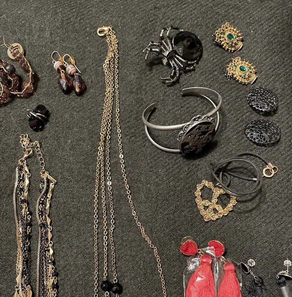 35+ Vintage-Now Costume Jewelry Pieces Gothic Victorian Romantic Styles Wearable