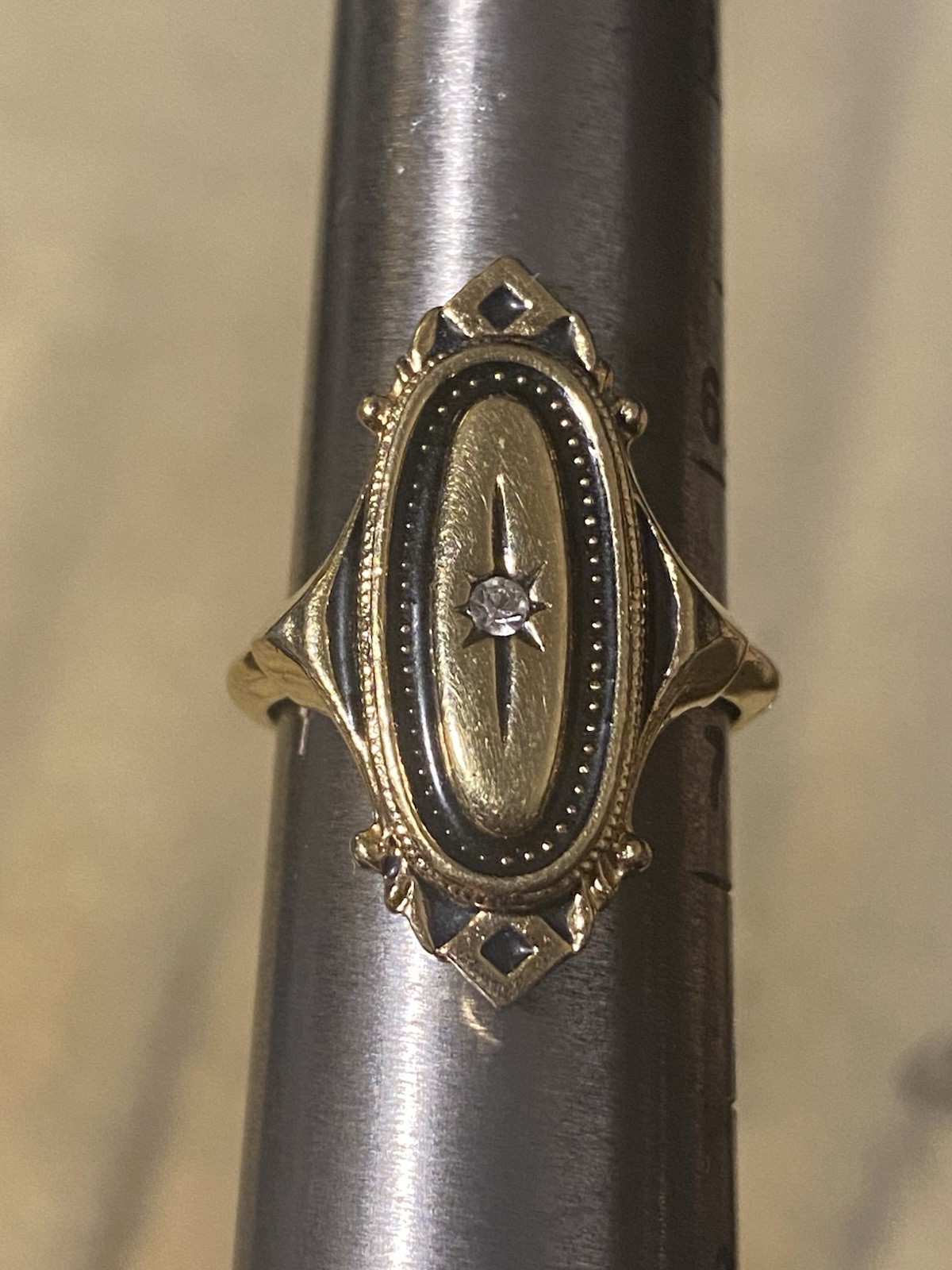 Vintage Avon Kensington Ring Gold Tone Victorian Style Size 6.5 Signed Jewelry