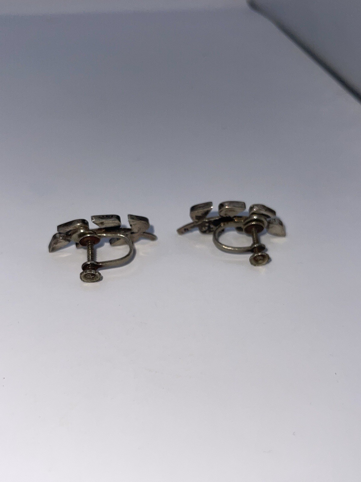 Vintage Alpaca Mexico Turquoise Screw Back Clip On Earrings