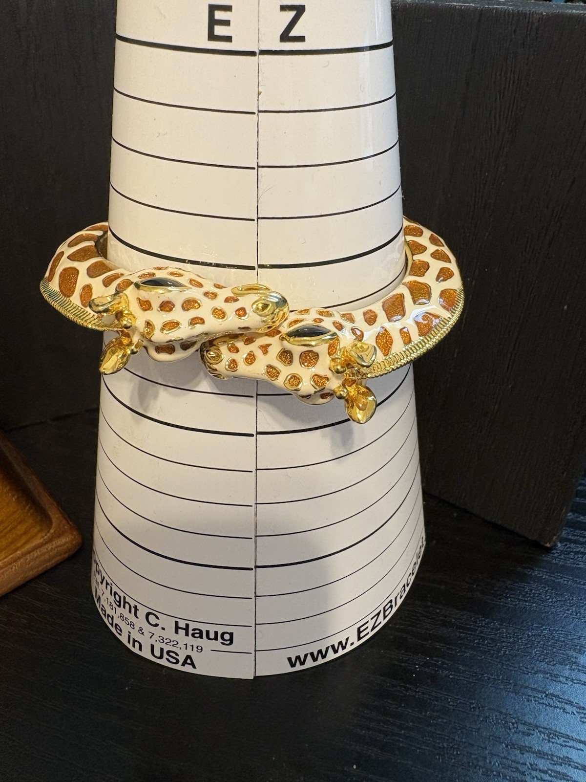 KJL kenneth jay lane bracelet hinged giraffes gold tone enamel vintage 6.5 wow!