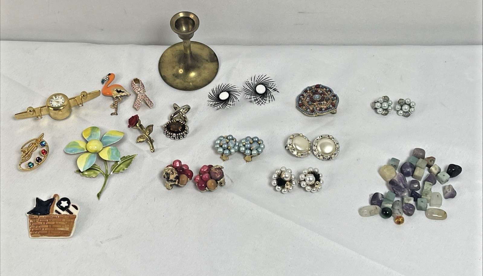 Lot Of Vtg Earrings Lisner Multicolor Faux Pearl Japan Hong Kong Avon Brooch