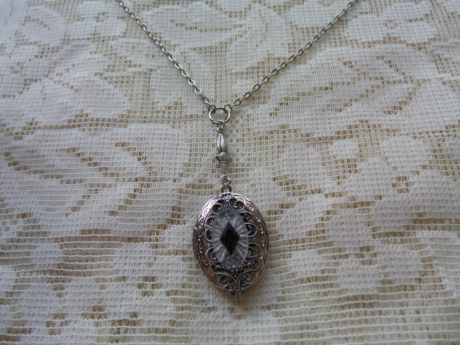 SILVER PLATED FILIGREE VICTORIAN CAMPHOR GLASS LOCKET