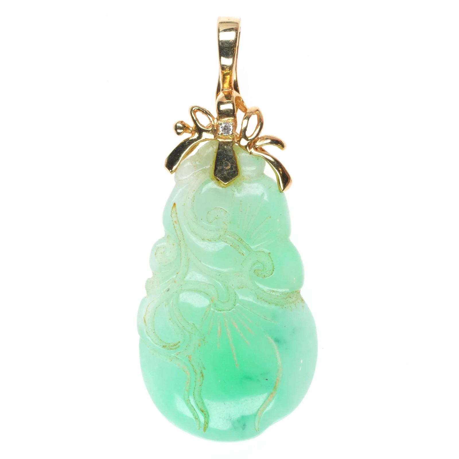 Vintage 14k gold/diamond carved moss in snow Jadeite Jade pendant