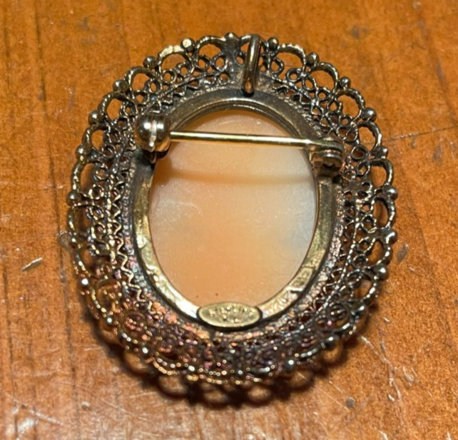 Vintage KL Sterling Gold Vermeil Shell Cameo Brooch Pin Pendant 1.5”