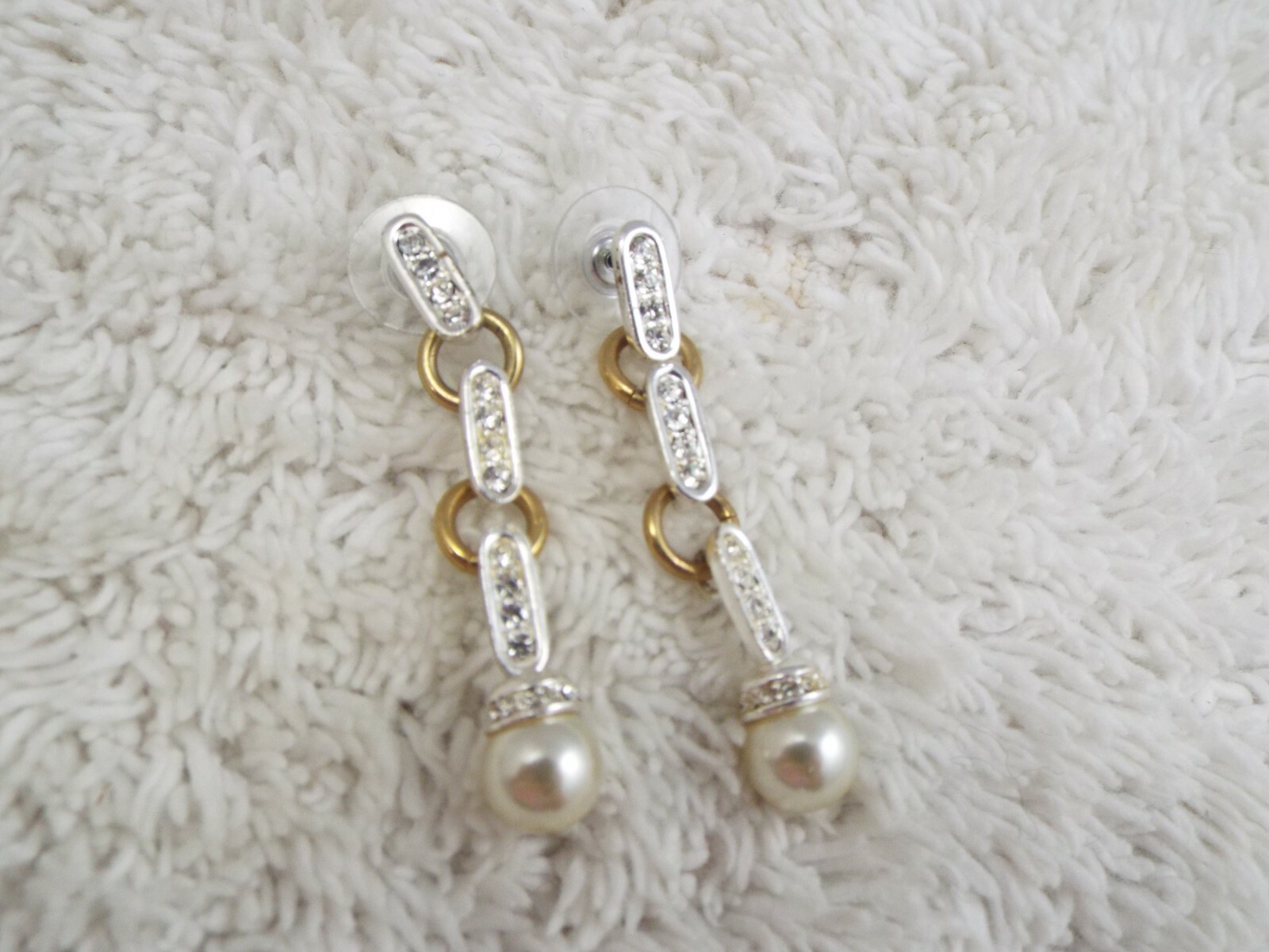 Silvertone Goldtone Rhinestone Bead Bar Link Pierced Earrings (B45)