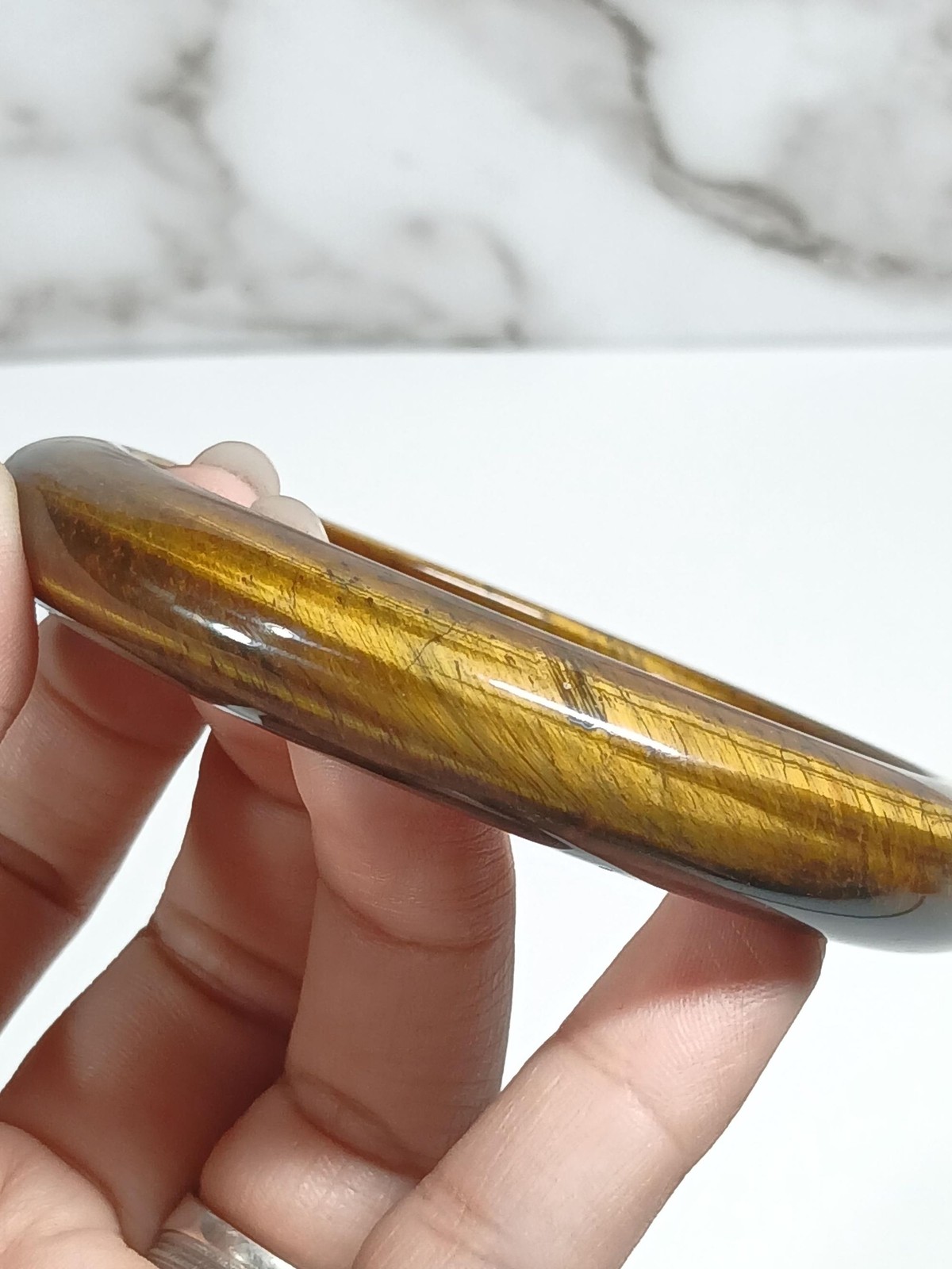 Golden Brown Jadeite Bangle 67mm Tiger Vein Pattern