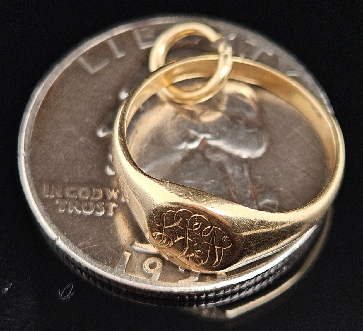14K Gold INITIAL SIGNET Ring Charm Engraved Initials Monogram Crest Size 3 Child