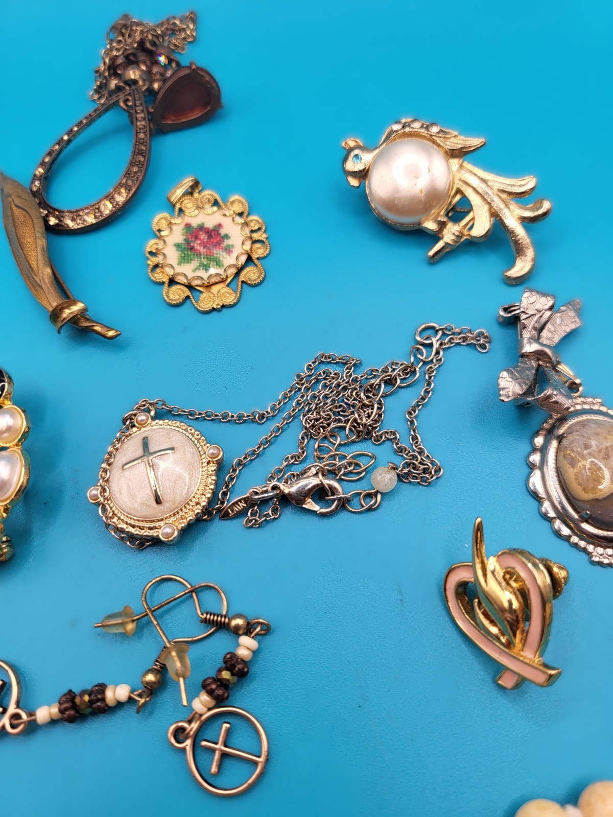 High Quality Vintage Jewelry Lot 17 Pieces Including Silver w Mele Leather Box