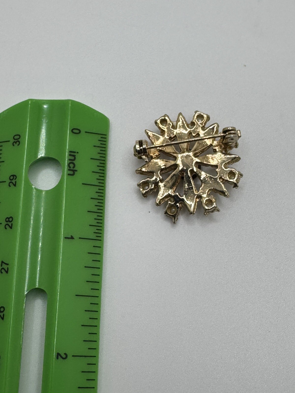 STARBURST FLOWER PIN BROOCH VINTAGE FLORAL CRYSTAL RHINESTONE RETRO ESTATE