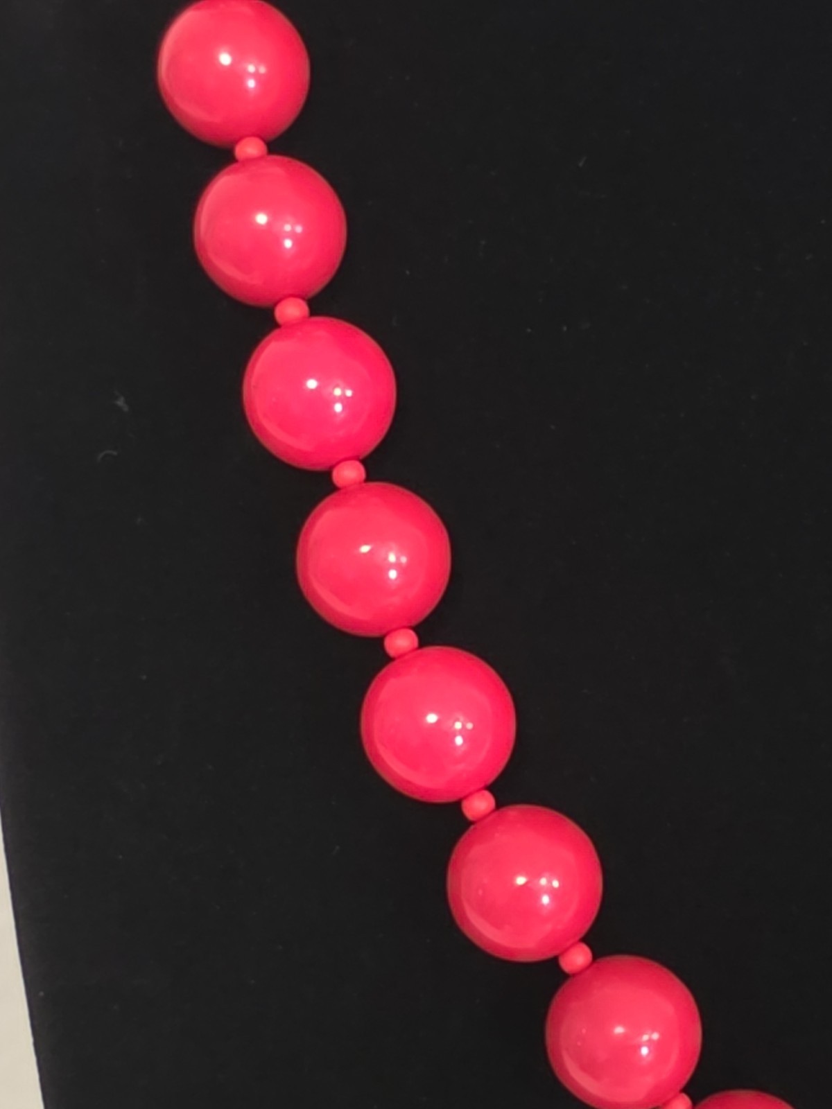 Vintage Joan’s Collectables Signed Necklace Round Red Acrylic Resin Beads Retro