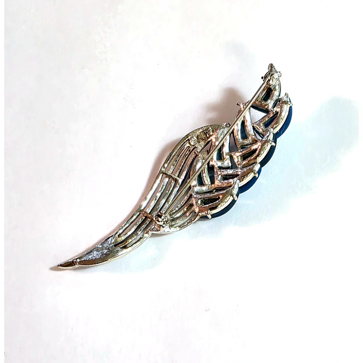 Thermoset Lucite brooch – marked, blue silver 4″ moonglow