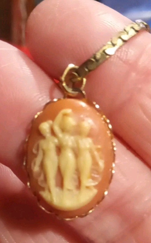 Vintage Mini Cameo Necklace