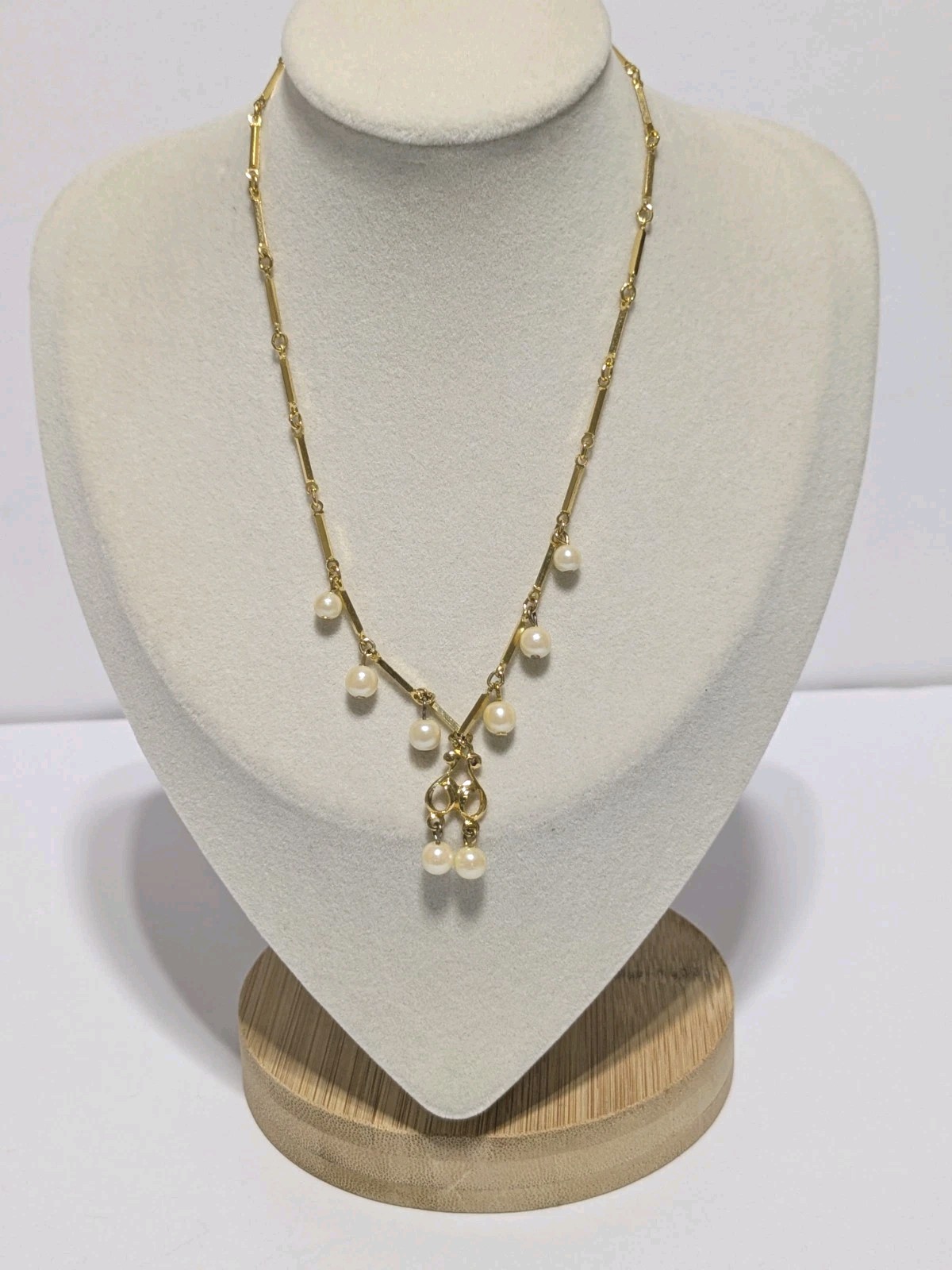 Gold Tone Bar Link & Faux White Pearl Pendant Necklace Vintage 14″