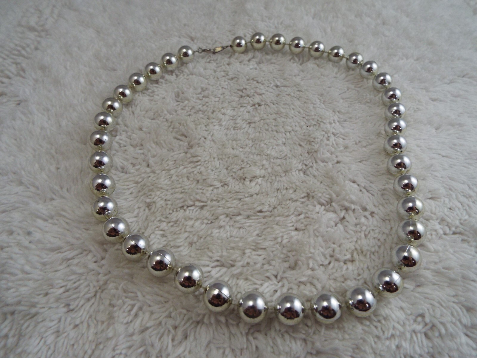 Silvertone Fused Bead Necklace (D29)