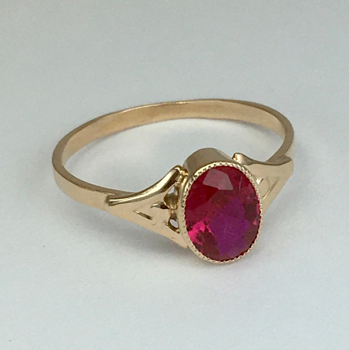 Chic Vintage Original Soviet Rose Gold 583 14k Ring With Ruby 6.5 US 1,85 g.