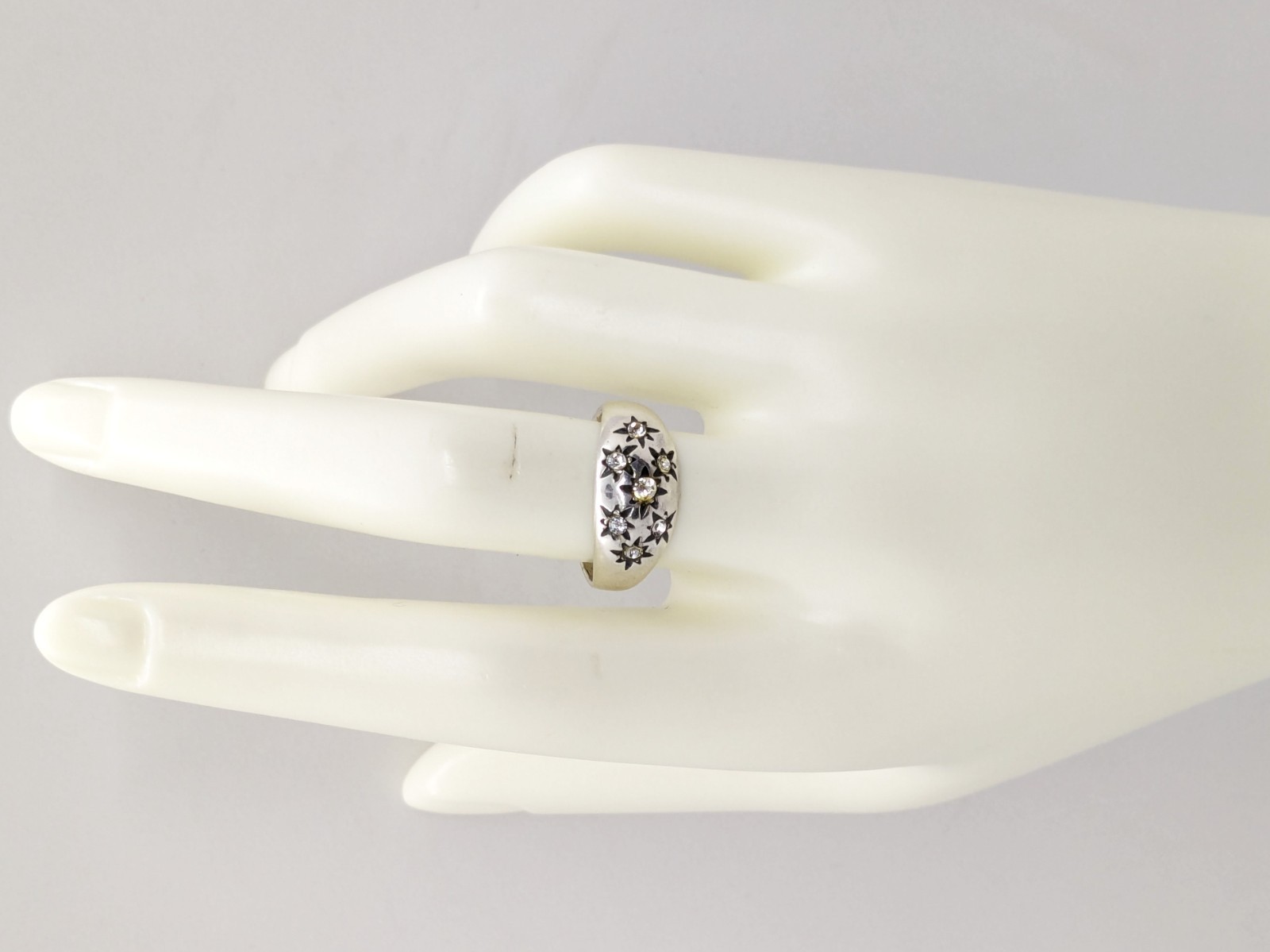 Vintage Elegant RING Silver 925 with Chic Bright Inserts -size: 9US (19mm) | #28