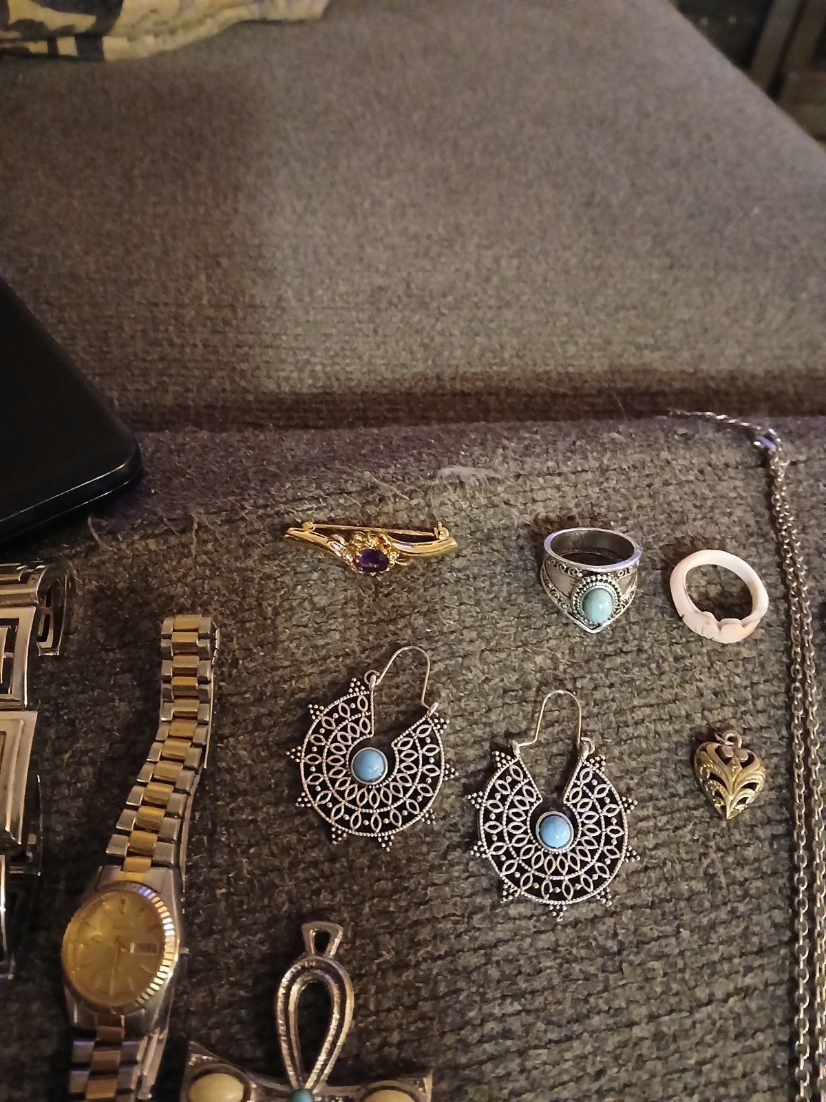 Vintage jewelry lot, Rings, Bracelets, Necklaces , Watches, earrings etc. 21 pc.