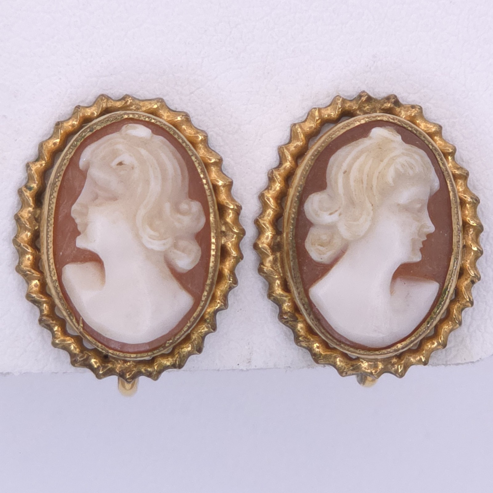 Classic Vintage Hand Carved Shell Cameo Screw Back Earrings 12K Gold Filled Lady