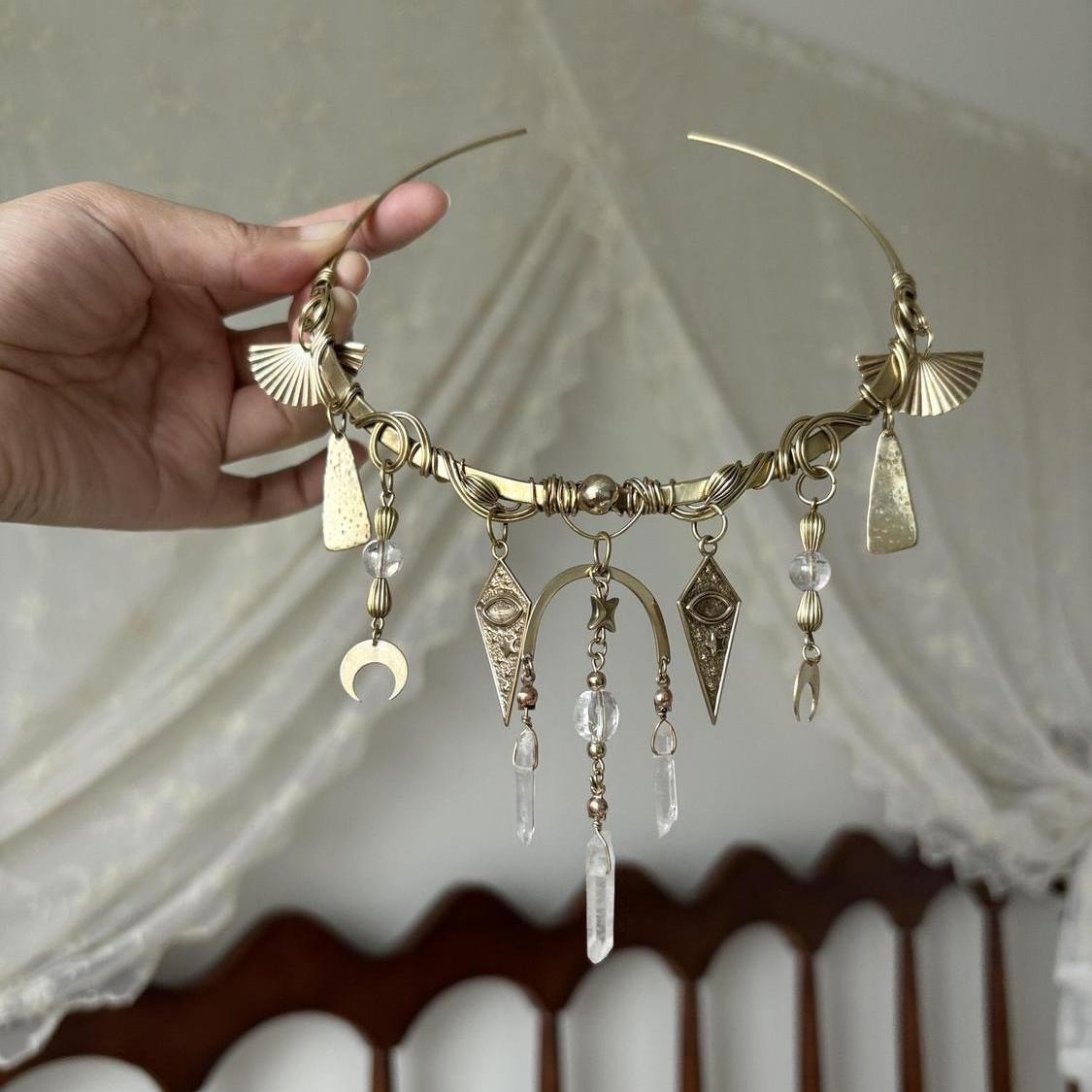 Vintage choker