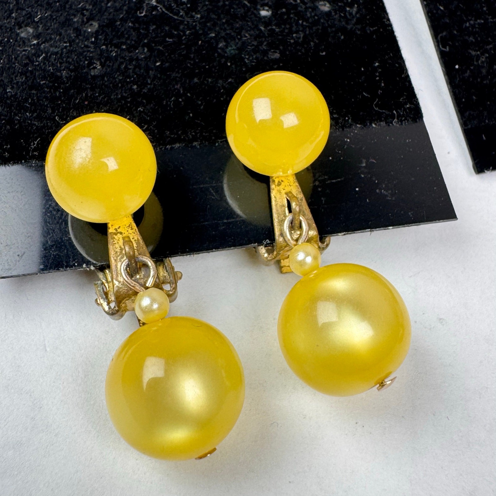 VTG Lucite Clip On Earrings Drop Dangle Hong Kong Japan Yellow Pink *set of 2*