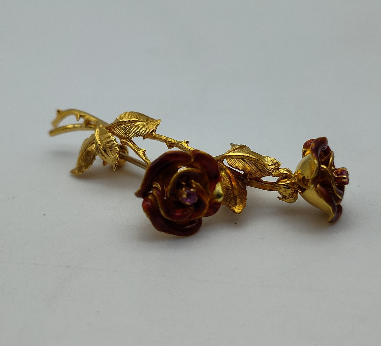 Vintage Long Stem Rose Flower Ruby Stone 18K Yellow Gold Enamel Brooch Pin Lapel
