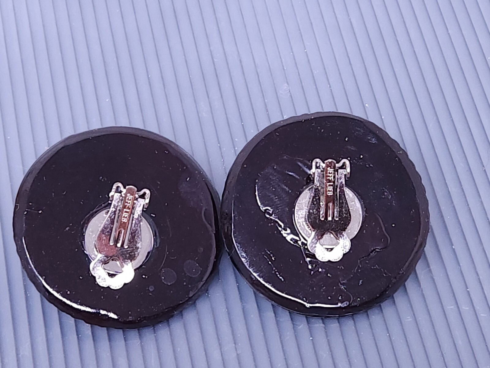 Vintage Jeff Lieb White Rhinestone Black Lucite Round Clip on Earrings