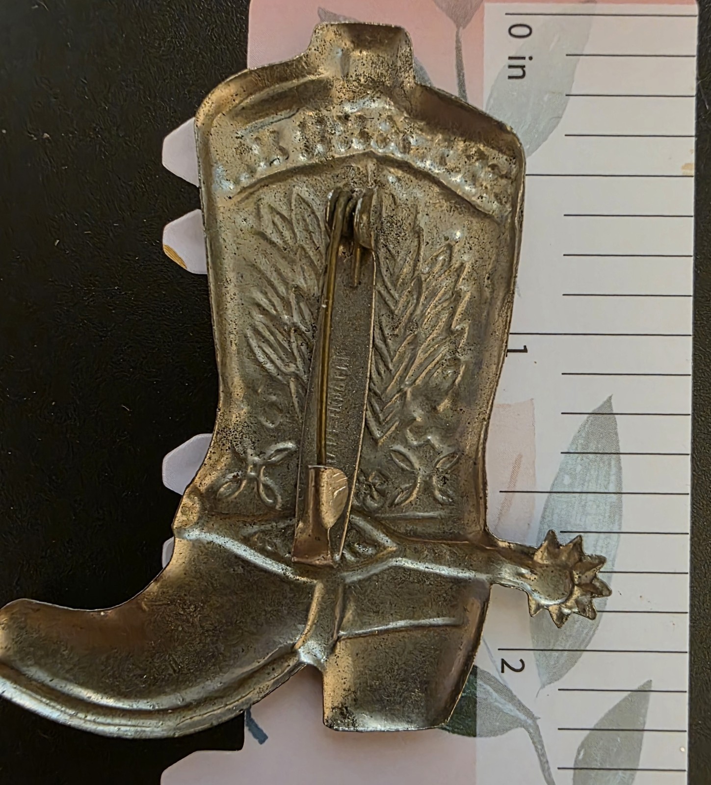 LOT Silvertone Vintage Japan Metal Tin Longhorn Bull & Cowboy Boot Brooch Pins