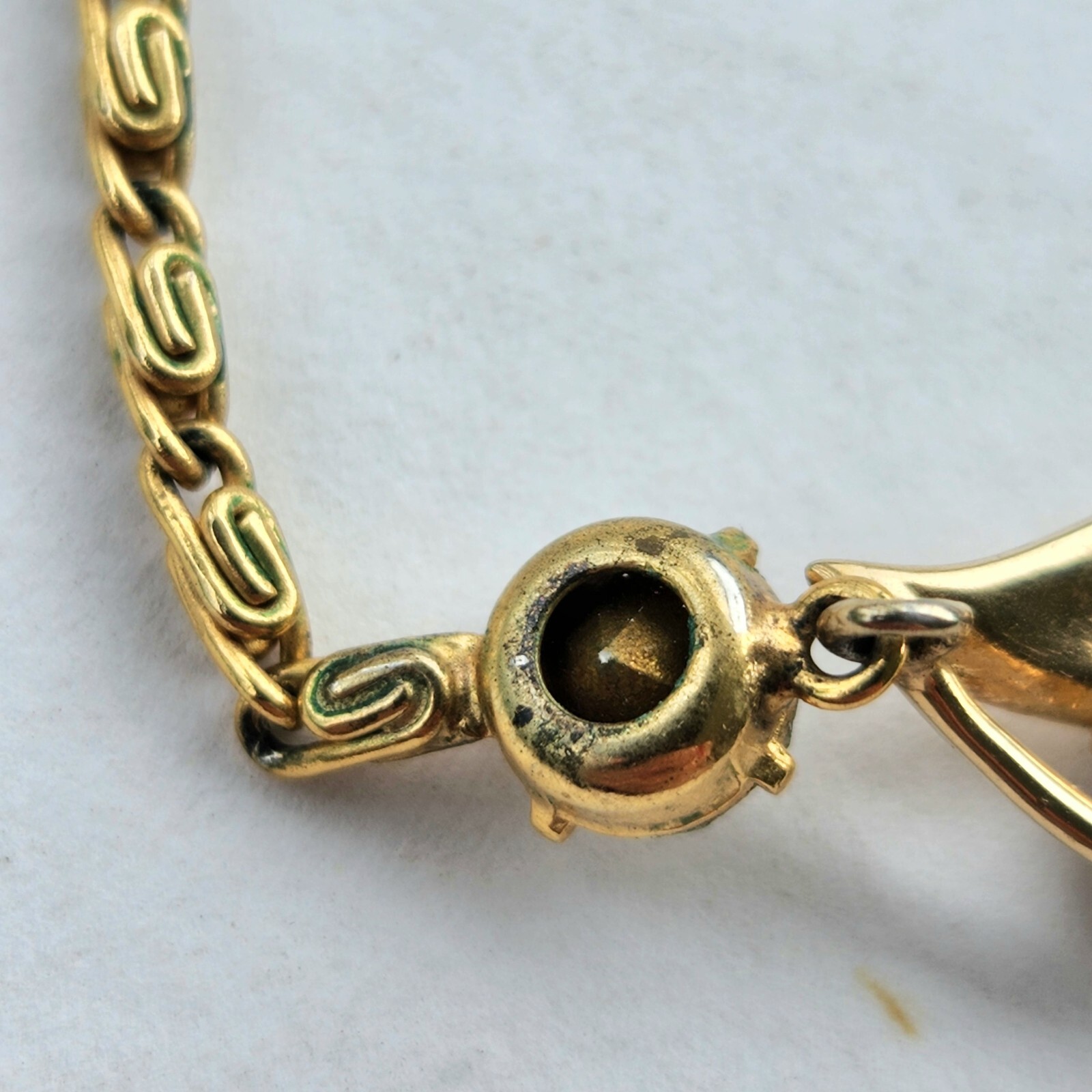 Hess-Appel NY Jolle 1940s Necklace Yellow Gold Plated Rhinestone Choker 15.25″