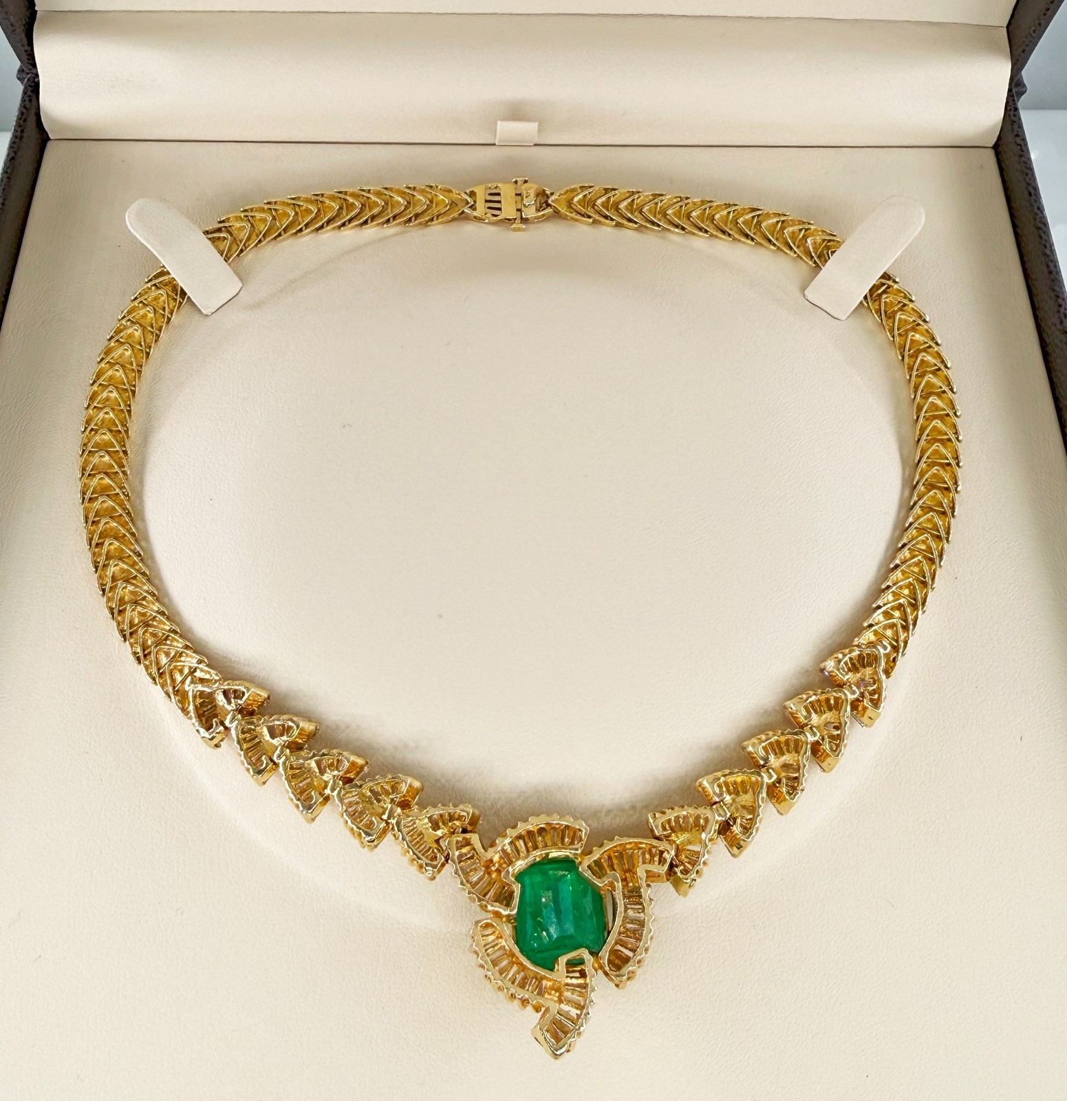 GIA 12.60ct Colombian Emerald 6.0ctw Diamond 14K Gold Collar Choker Necklace
