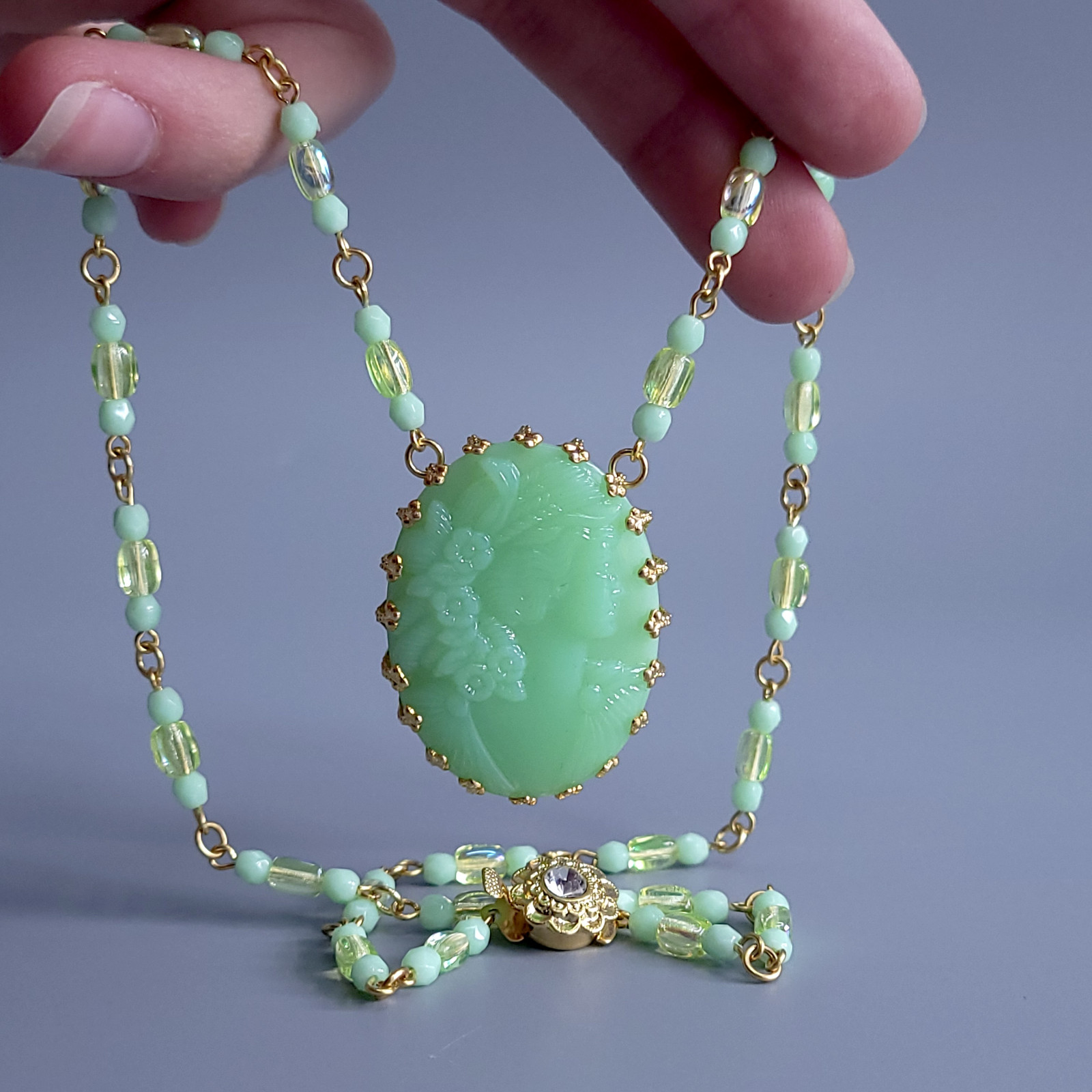 Uranium Glass Necklace 21” Cameo Pendant Vaseline Green Czech Beads