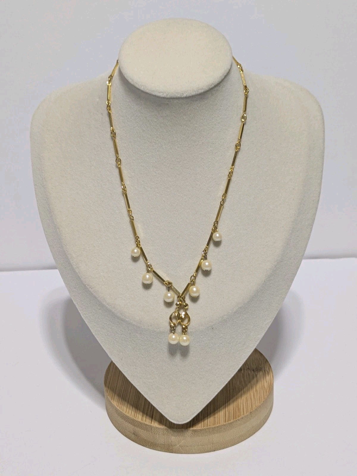 Gold Tone Bar Link & Faux White Pearl Pendant Necklace Vintage 14″