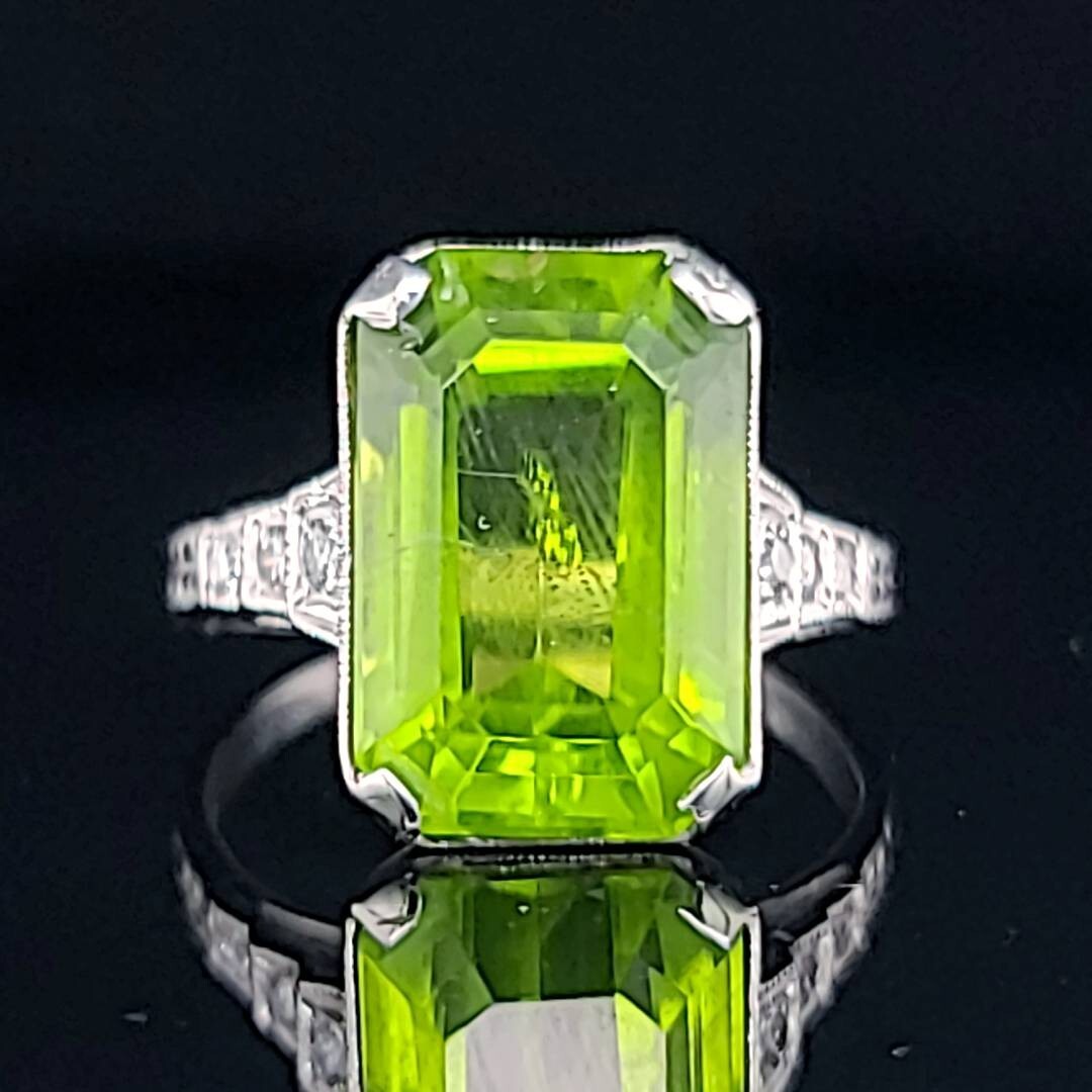 Vintage 14k White Gold Engagement Ring 7.14CT. Natural Green Peridot Rectangular