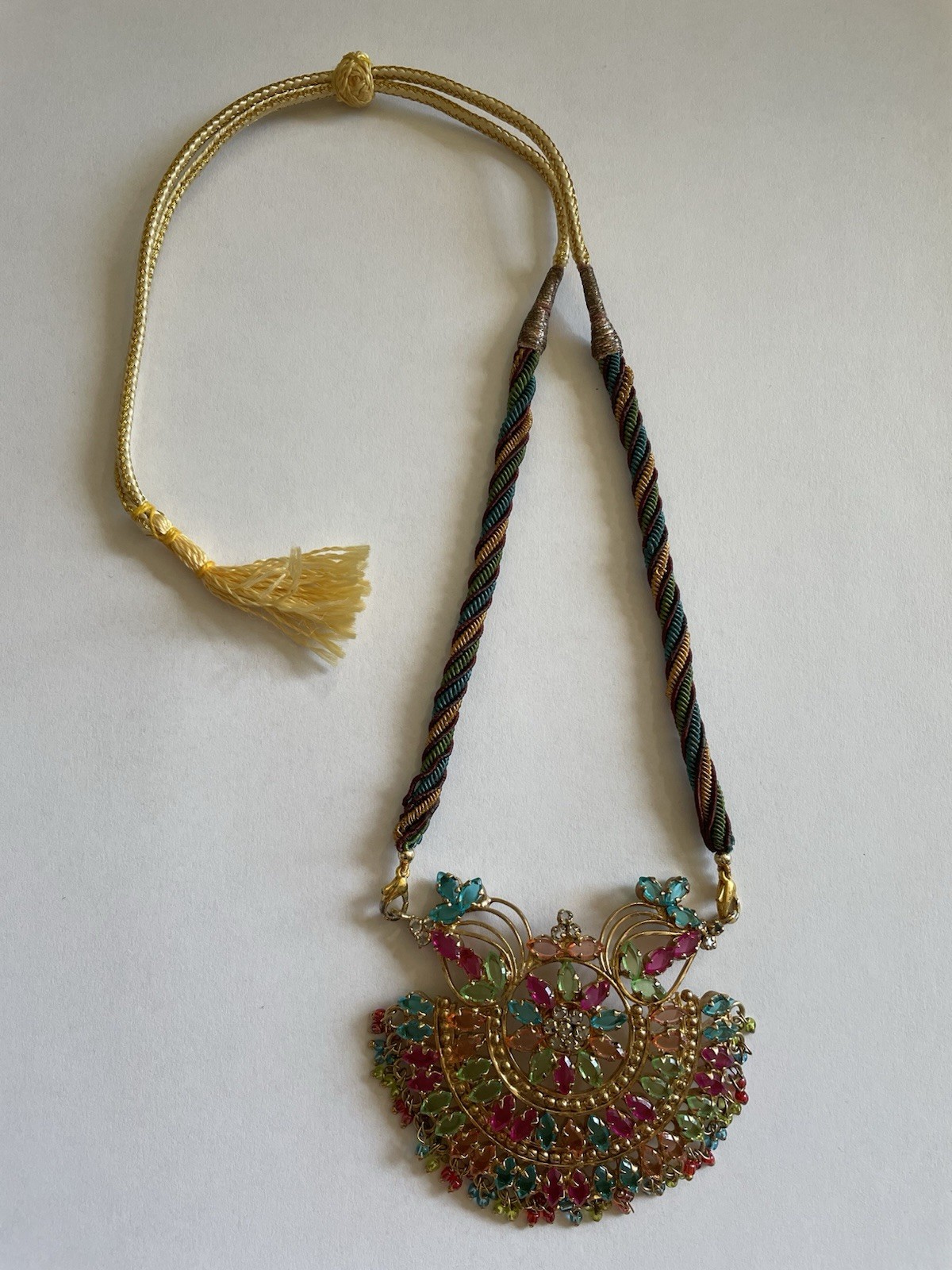 Vintage India Jadau Kundan Style Bollywood Gold Tone Bib Necklace