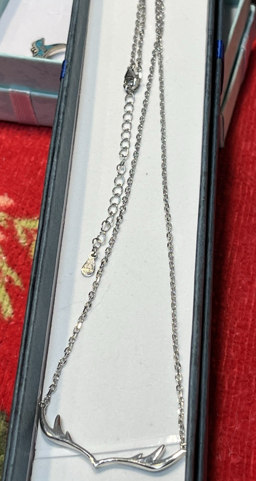 Vintage Sterling Silver .925 Shiny Antler Necklace 1 3/8″ Long & 18″ L Chain