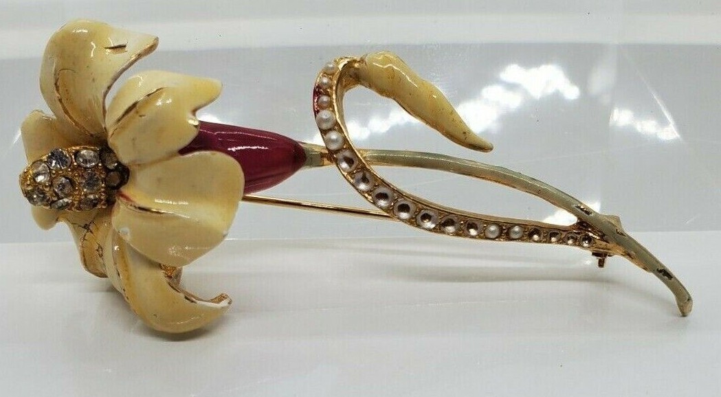 Long Stem Flower Brooch Pin Enamel Rhinestone Yellow 3″ Long x 1.5″ Wide