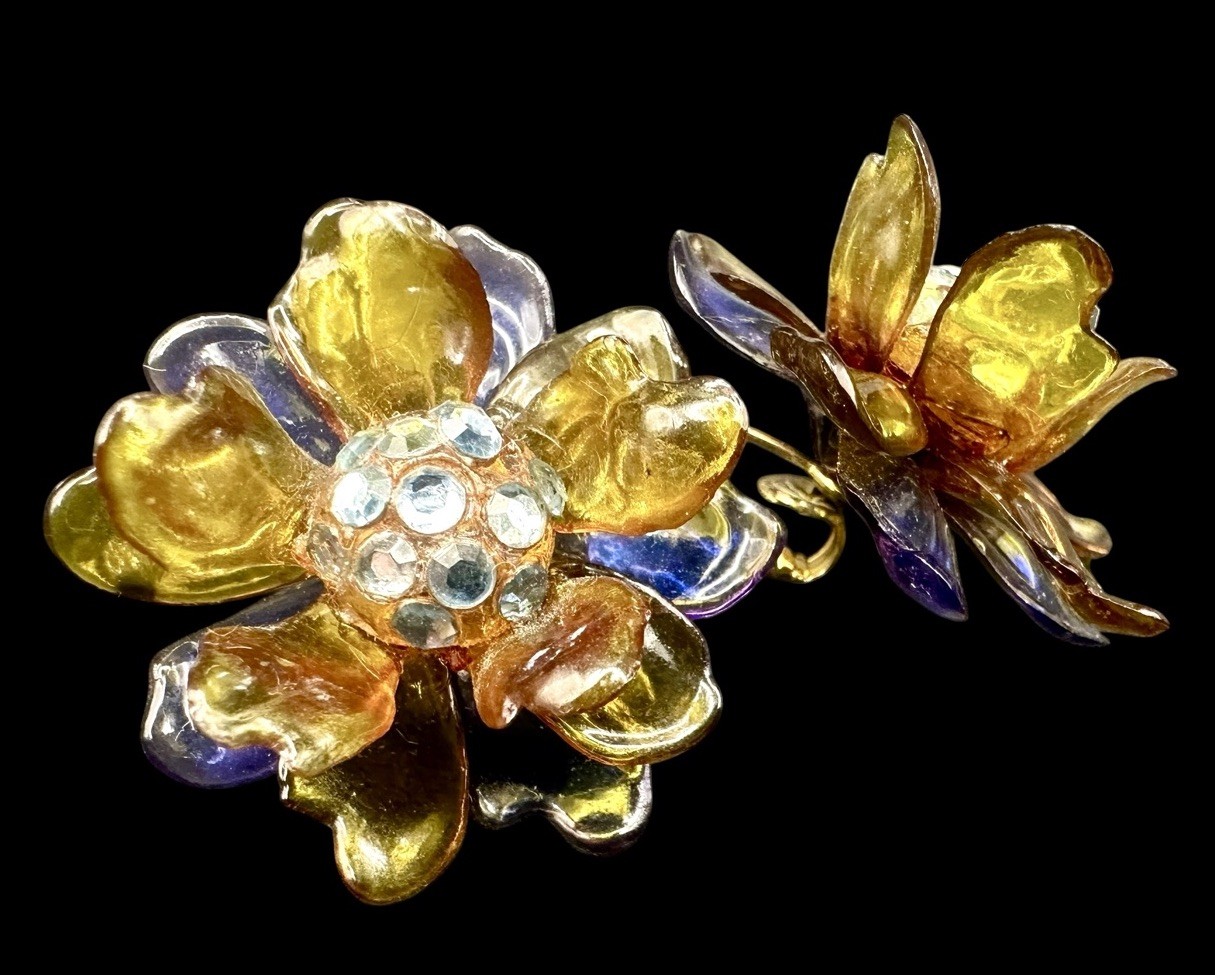 Vtg 1930/40s Cellulose Acetate & Rhinestone Flower Earrings Purple Green/Yellow