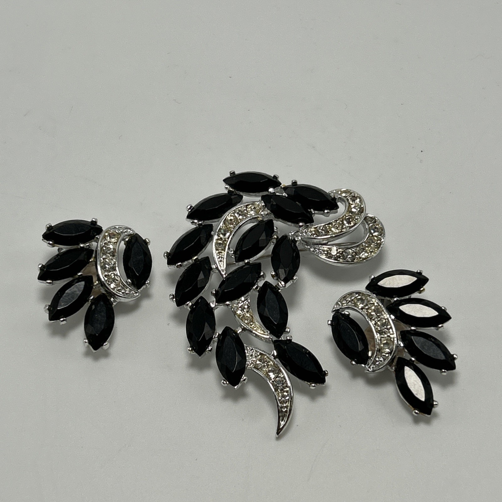 Vintage Sarah Coventry Brooch And Earrings Retro MCM
