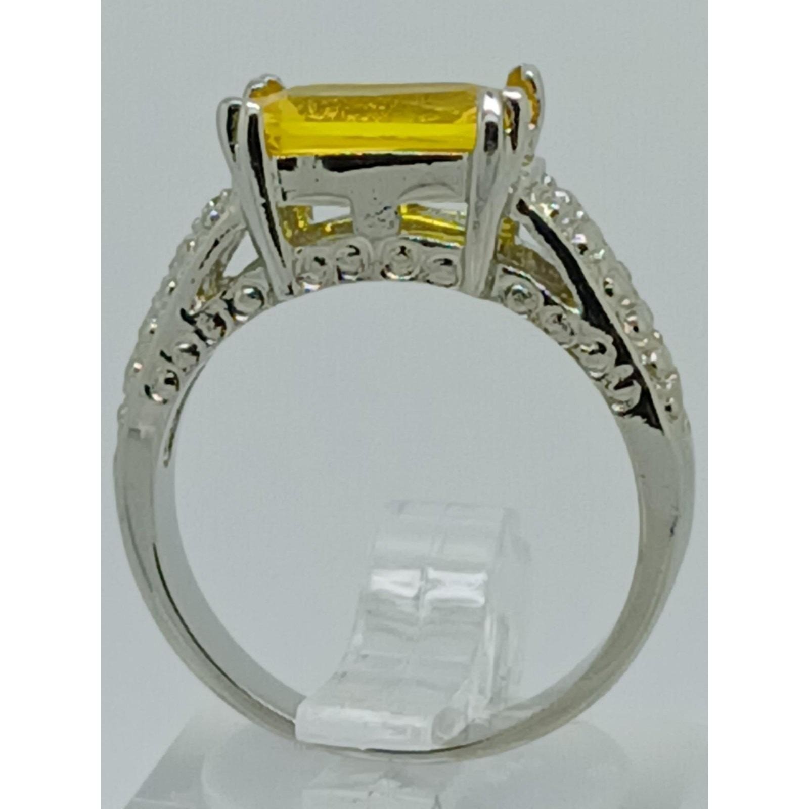 Vintage 1990s Yellow Radiant Cut 3ct CZ Cocktail Ring Silver Tone Size 8 NOS