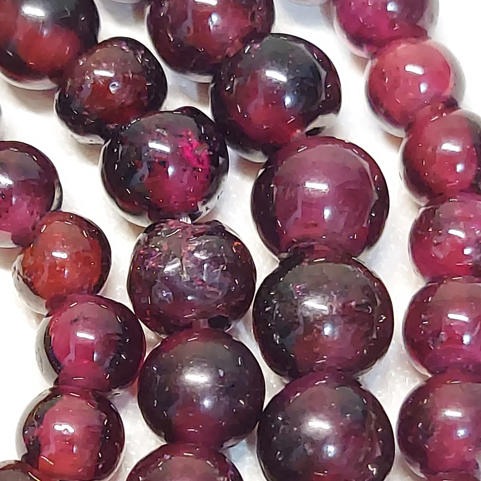 VTG Natural Garnet Graduated Hand Cut Bead Necklace 18.1″ Gold Tone Clasp 25.15g